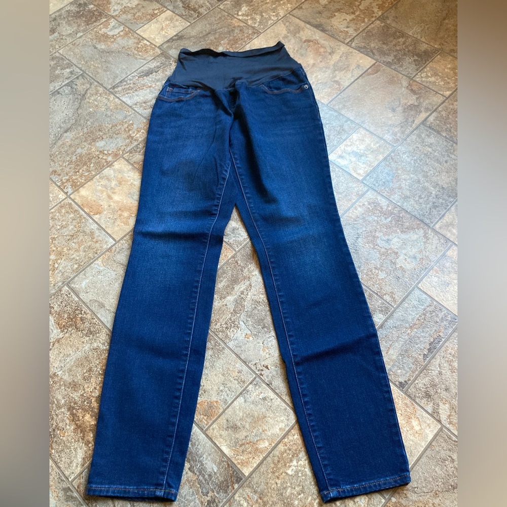 Maternity skinny jeans